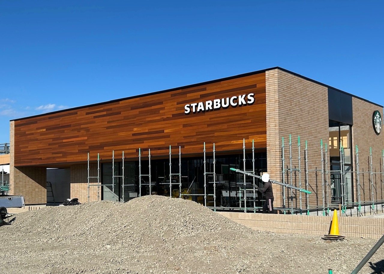 スターバックス ウニクス上里に建設中の「スターバックス」は2026年1月13日オープン