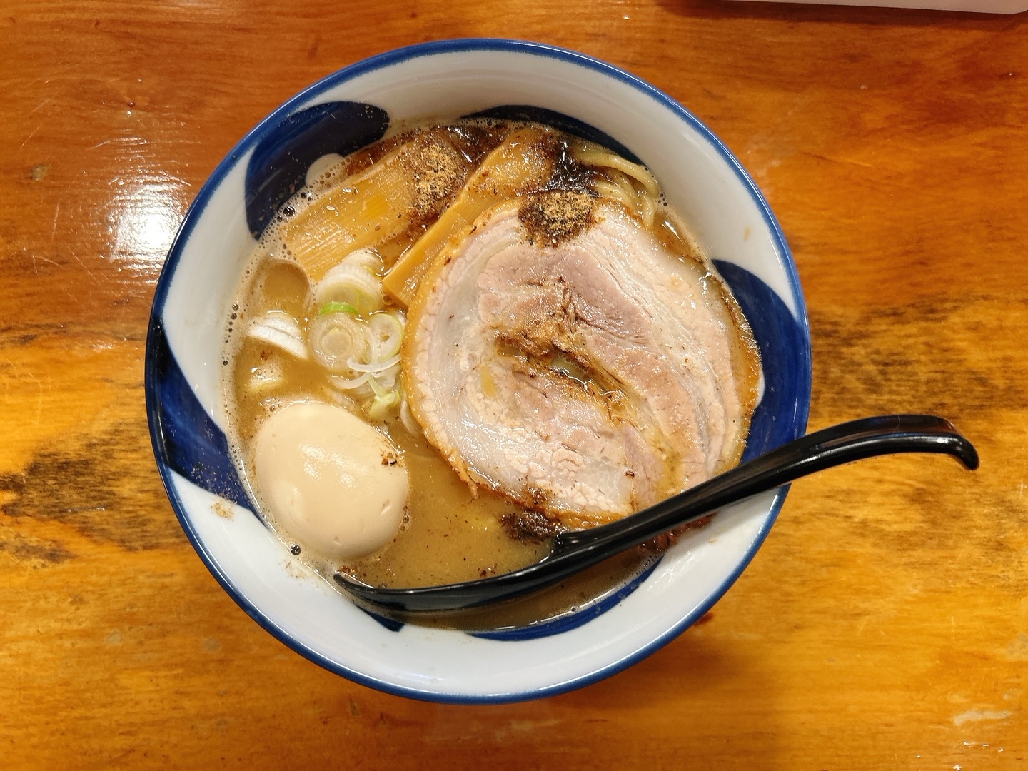 本庄市銀座にある「麺屋 あさひ」の『魚介豚骨ラーメン』【さいつう
